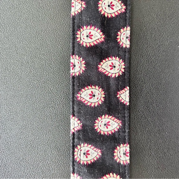 Vera Bradley Black and White Paisley Reversible Belt with Tortoise Buckle - Picture 7 of 7